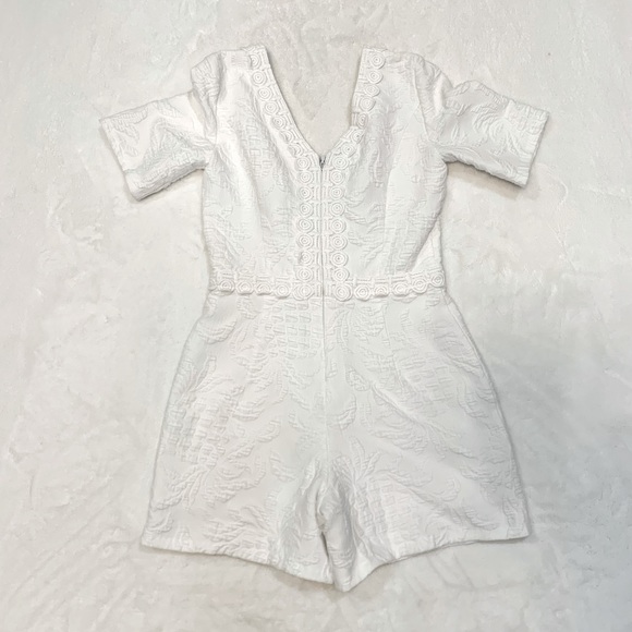 Lilly Pulitzer White Zina Stretch Romper Pineapple Size 0 - Picture 8 of 10